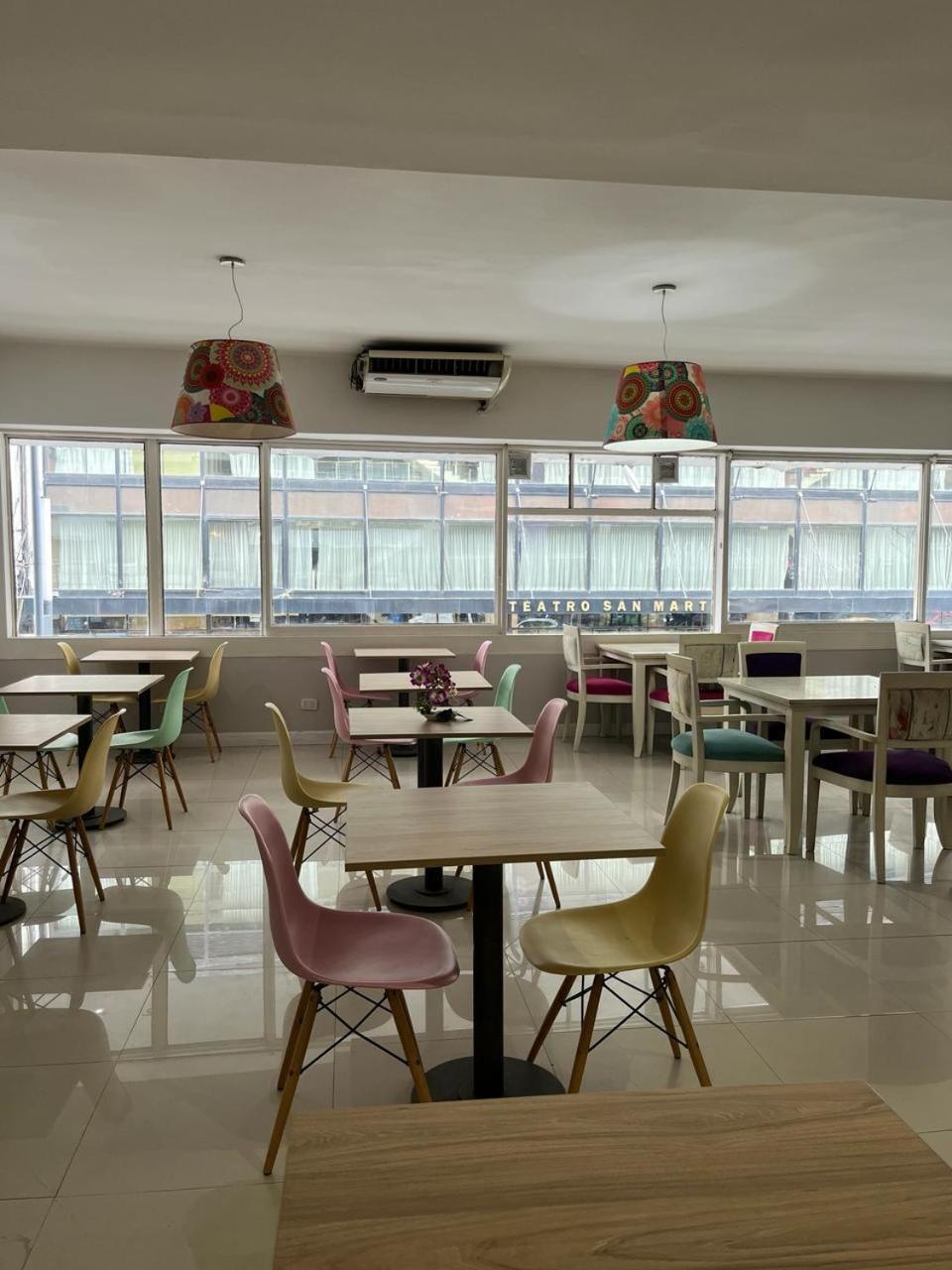 Columbia Palace Hotel บัวโนสไอเรส ภายนอก รูปภาพ